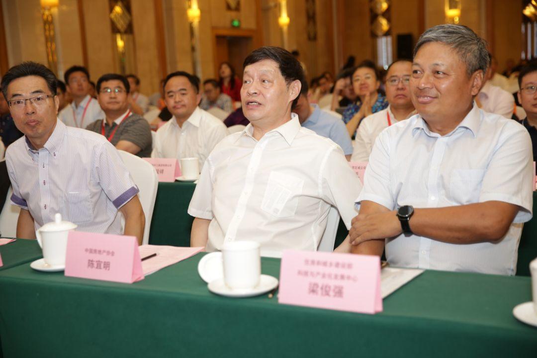被动式低能耗建筑产业技术创新战略联盟技术交流会暨第十八届住博会信息发布会在京召开