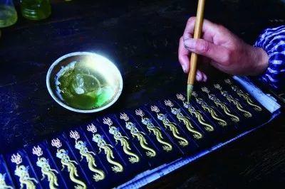 投稿 | 千锤万杵，一锭徽墨初始成