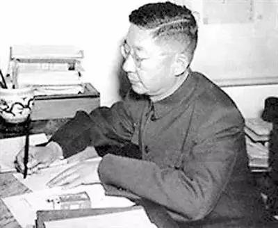 京城文化漫步 | 记忆中的老北京,听老舍讲讲“向往的生活” 京城文化漫步 | 记忆中的老北京,听老舍讲讲“向往的生活”