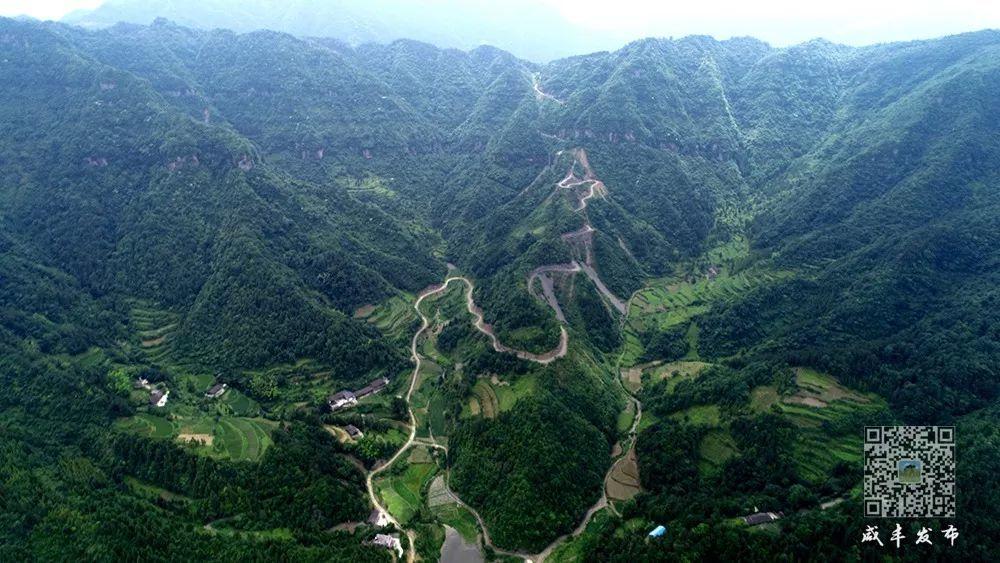 东厢溪:揽青山入怀 枕溪水而眠 东厢溪:揽青山入怀 枕溪水而眠