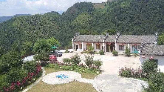 满足室外婚礼外加家庭旅游，这地方最合适！
