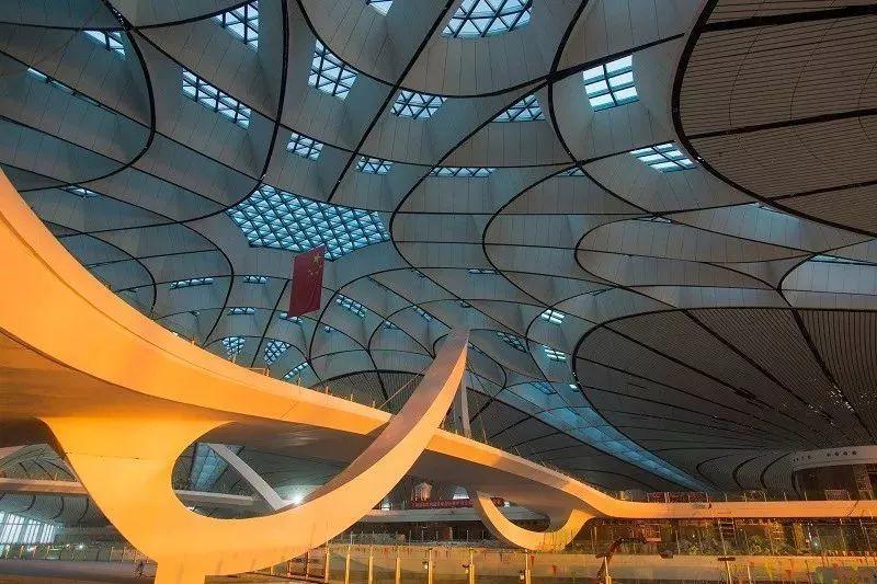 习近平今天宣布正式投运的这座机场,从选址规划到全面竣工背后有这些故事 习近平今天宣布正式投运的这座机场,从选址规划到全面竣工背后有这些故事