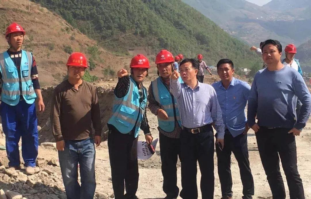 来来来，感受一下四川乌蒙山区脱贫攻坚的脉动！