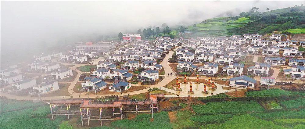来来来，感受一下四川乌蒙山区脱贫攻坚的脉动！