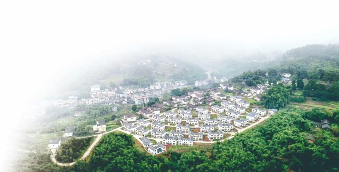 来来来，感受一下四川乌蒙山区脱贫攻坚的脉动！