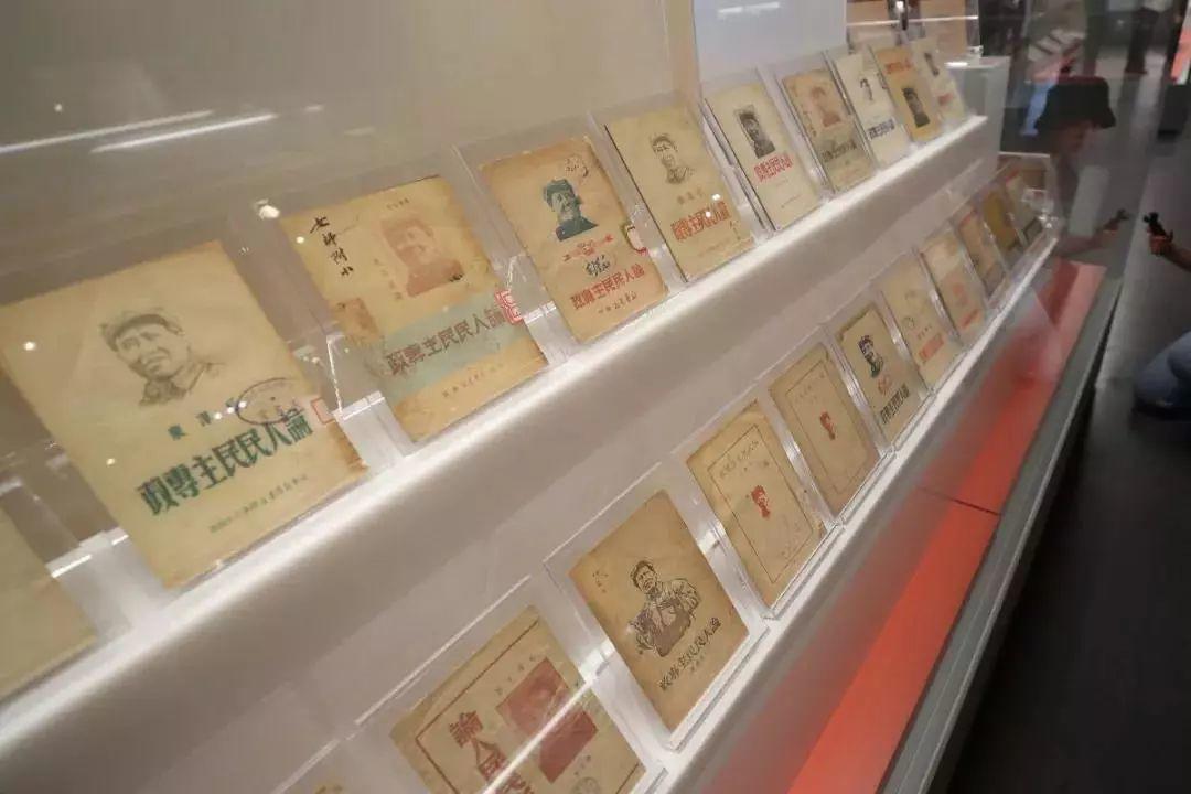 北京在行动 | 香山革命纪念馆人气火爆,十个瞬间带你回顾革命光辉历程! 北京在行动 | 香山革命纪念馆人气火爆,十个瞬间带你回顾革命光辉历程!