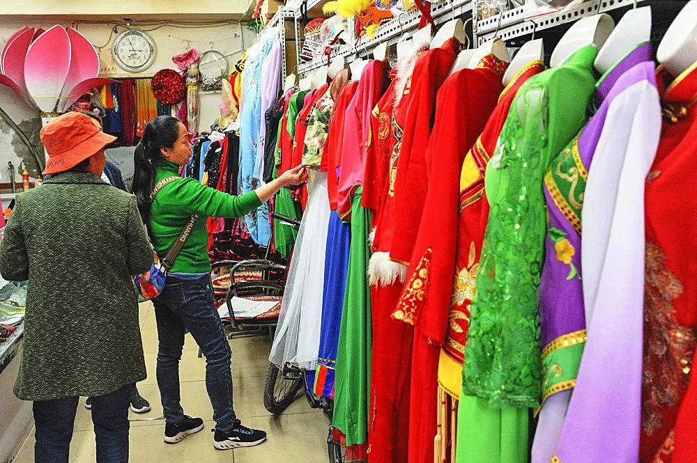 北京在行动 | “全国剧装最强街”西草市街重新开街啦! 北京在行动 | “全国剧装最强街”西草市街重新开街啦!