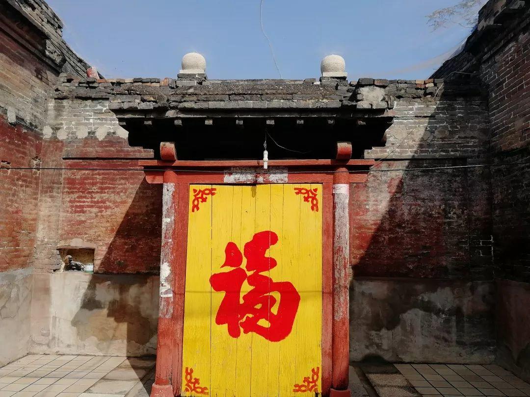 掀开千年古村的神秘面纱…… 掀开千年古村的神秘面纱……