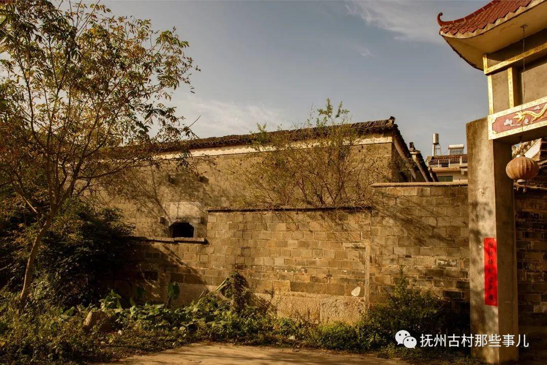 鹏溪村: 鹏飞万里溪盈门
