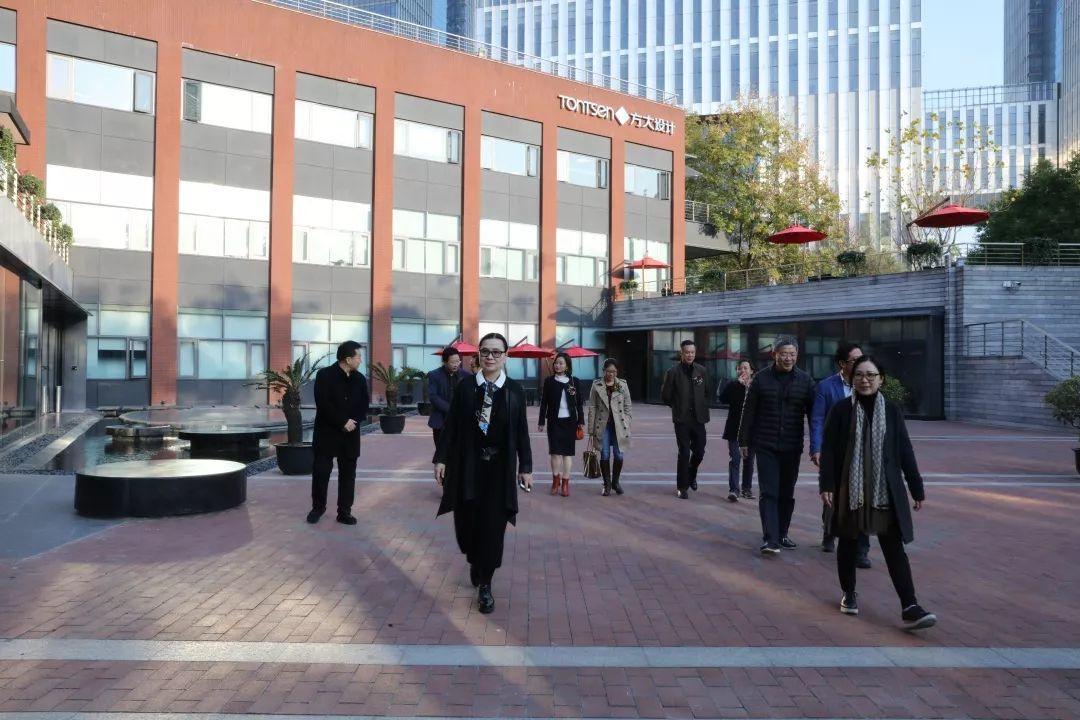 新闻 | 方大设计与武汉大学城市设计学院实习实践基地正式落成