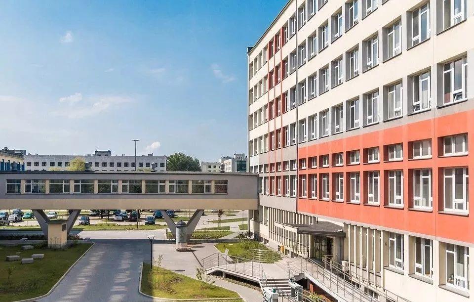 小街区适用的城市功能片区及街区尺度研究