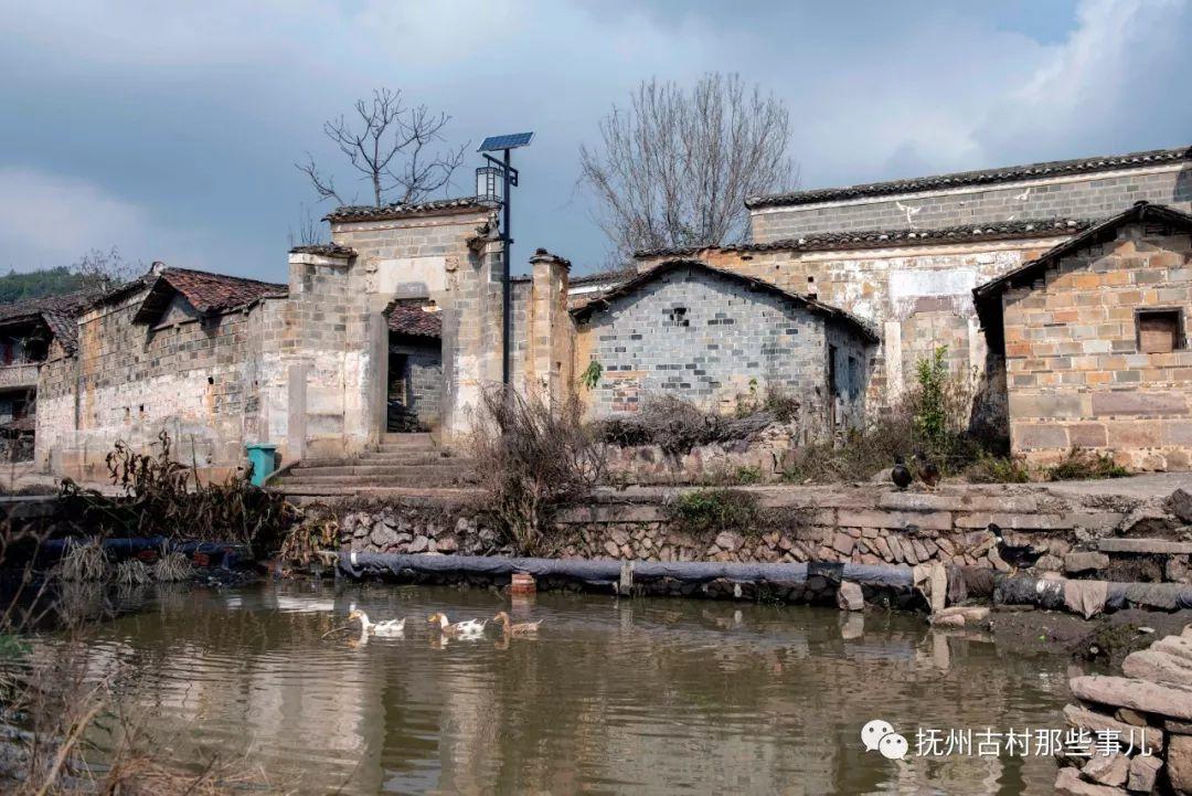 黄坊村：好与名山作主人