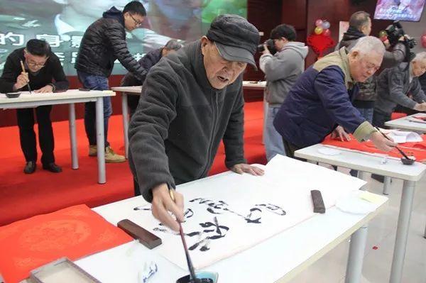 我局举行2020年老干部迎新春茶话会