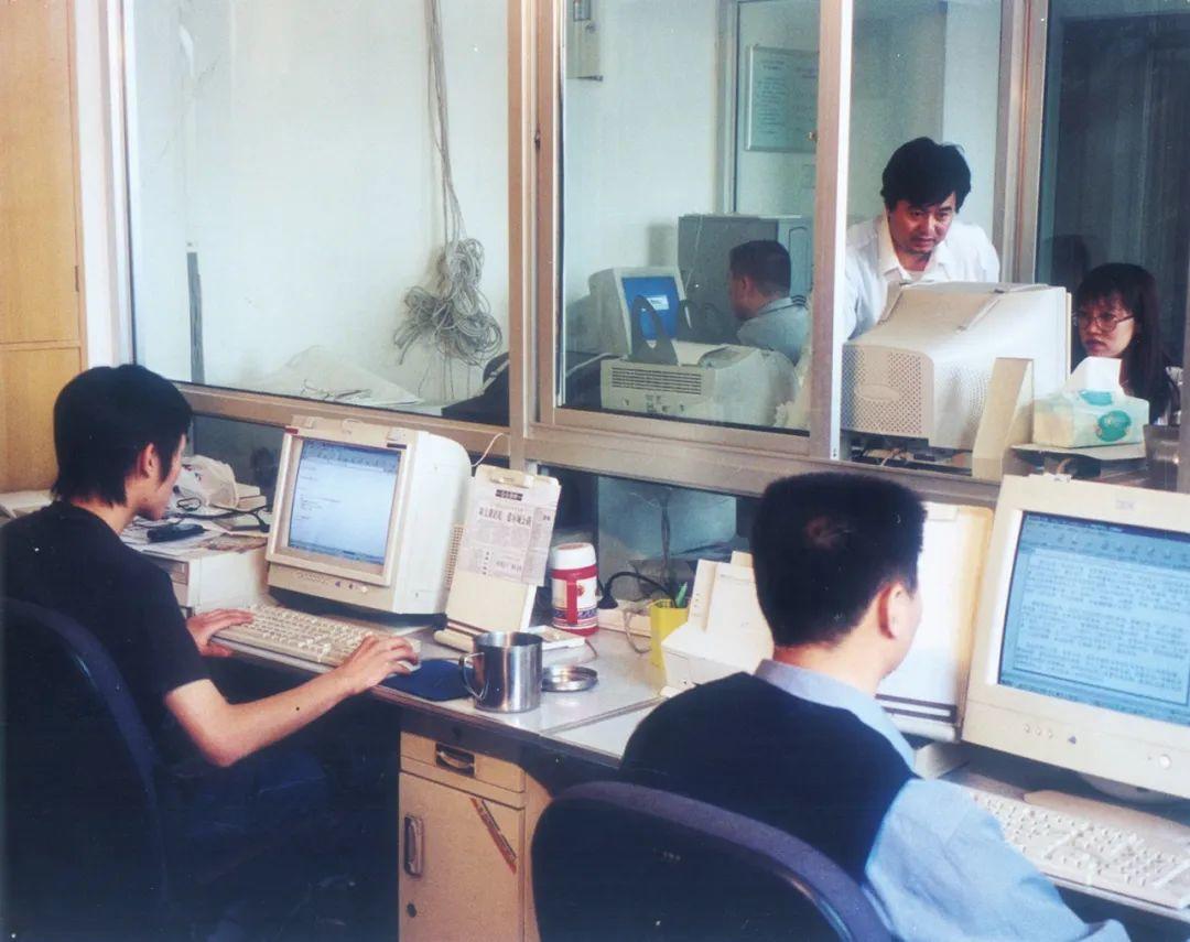 【Open Access】城市规划 70 年的回顾与展望 【Open Access】城市规划 70 年的回顾与展望