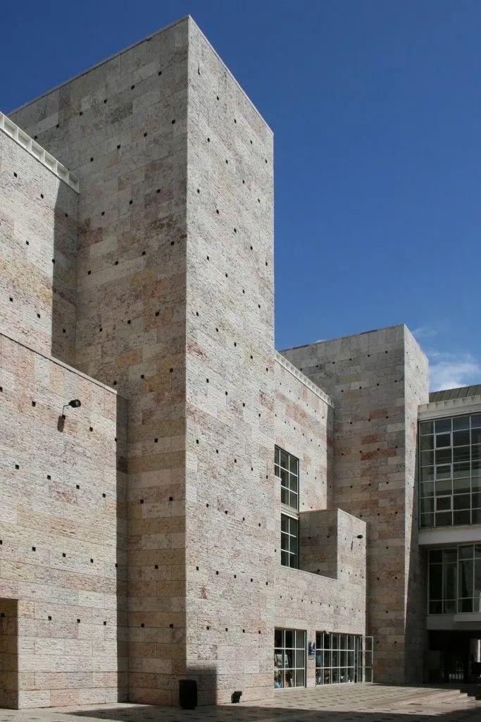 意大利著名建筑师维托里奥·格雷戈蒂因新冠不幸逝世 | 五个重要作品