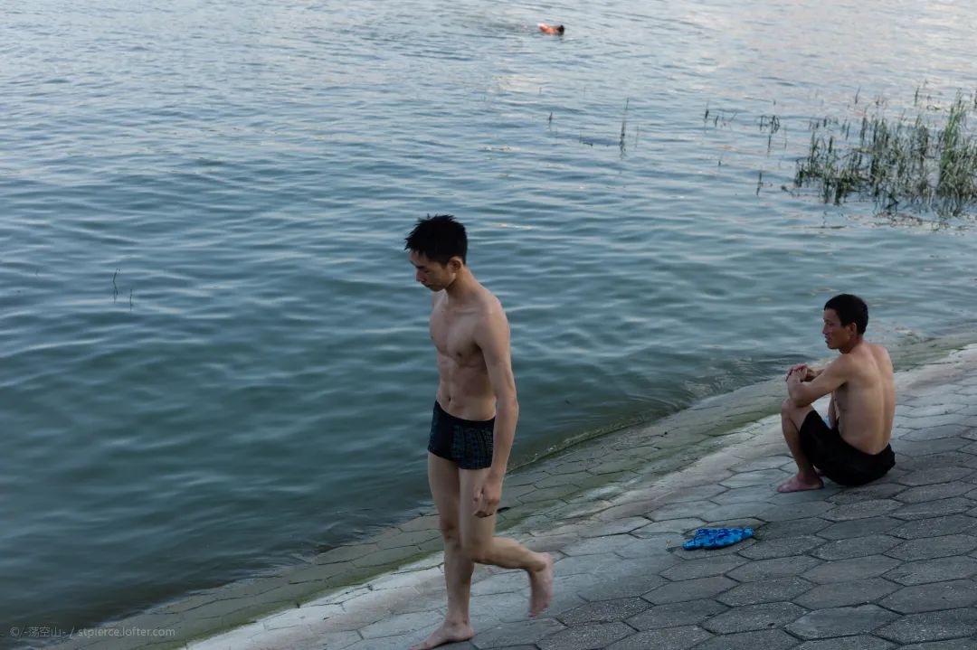 城市课︱武汉之声④：玩水的人儿乘风破浪