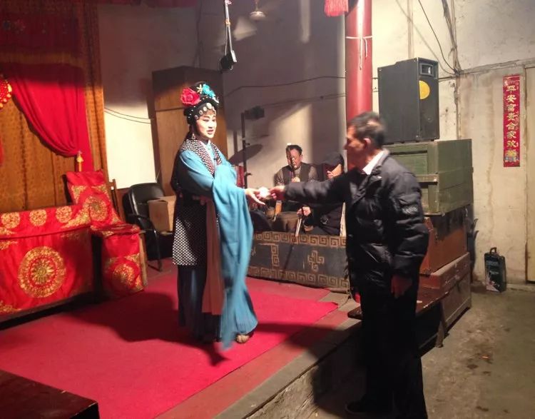 杨浦七梦·实录｜消遣：淮剧在上海的乡愁与表演