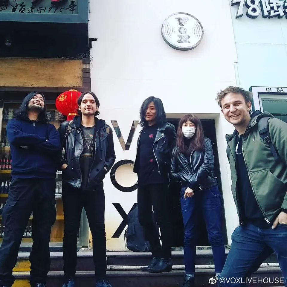 城市课︱武汉之声⑤:在朋克之城,喝一瓶“跳东湖” 城市课︱武汉之声⑤:在朋克之城,喝一瓶“跳东湖”