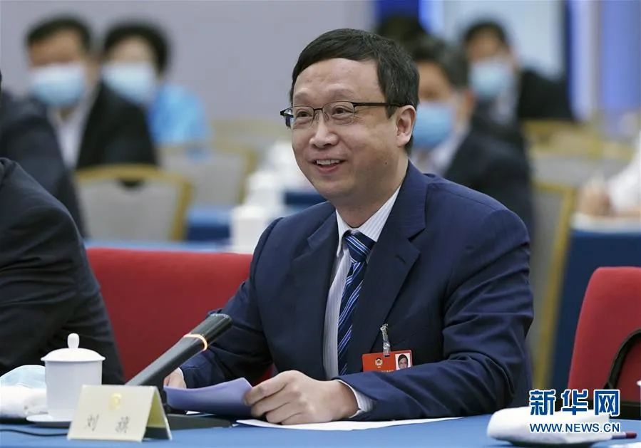 从人民中汲取磅礴力量 ——习近平总书记同出席2020年全国两会人大代表、政协委员共商国是纪实