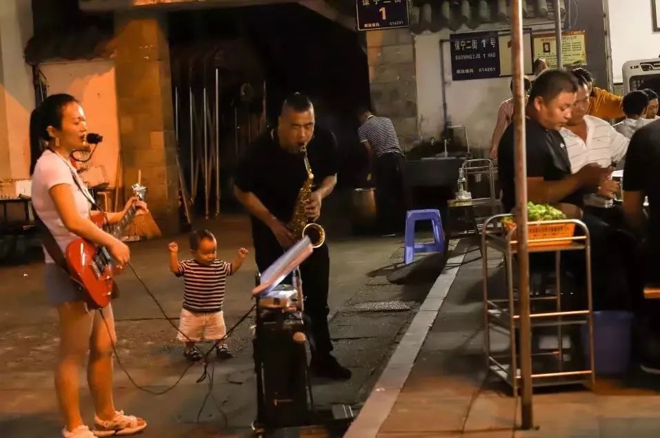 漫长的假期｜四川夹江，“西部瓷都”的故乡记事