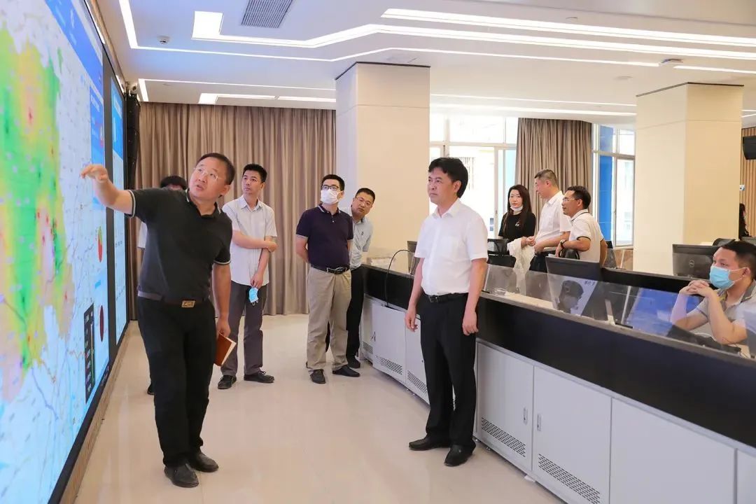 廉江市委书记林海武率队调研廉江市新型智慧城市一期工程