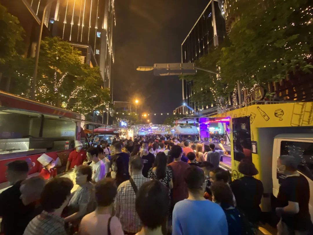 上海夜生活节的摊位算不算地摊？