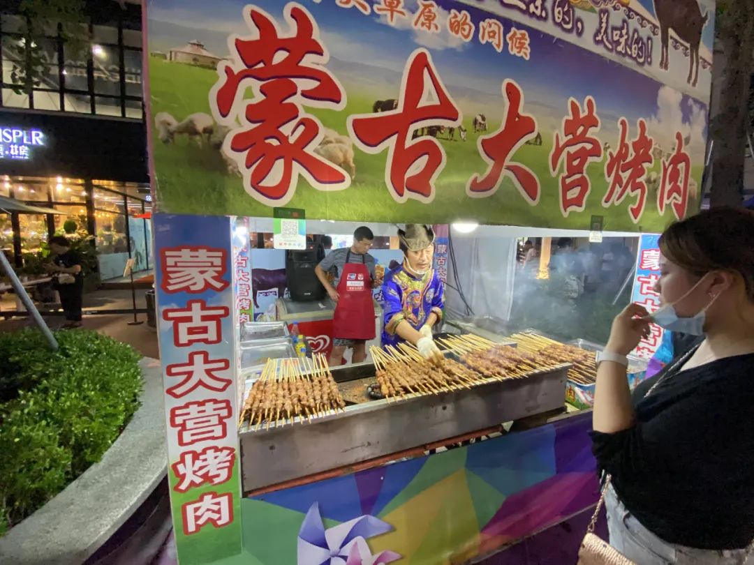 上海夜生活节的摊位算不算地摊？