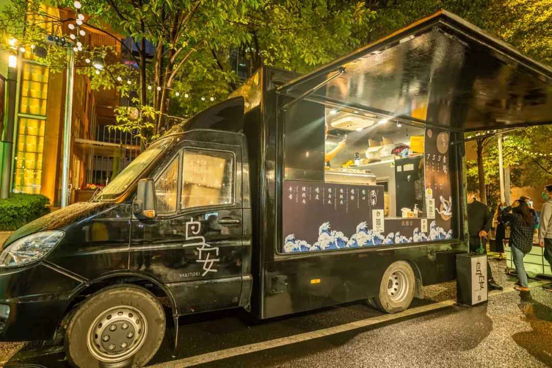上海夜生活节的摊位算不算地摊？