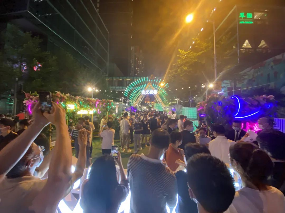 上海夜生活节的摊位算不算地摊？