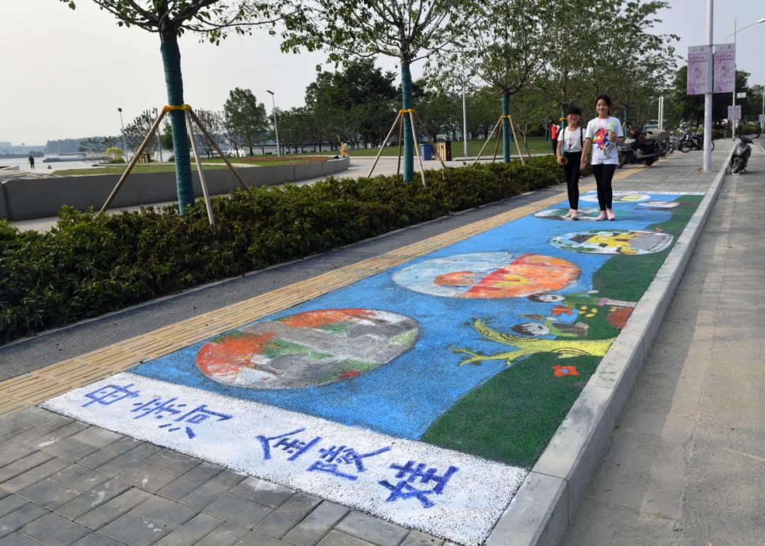 昔日油库船厂和矿场，今天公园绿地风光带——“打卡”南京滨江 见证岸线“重生”