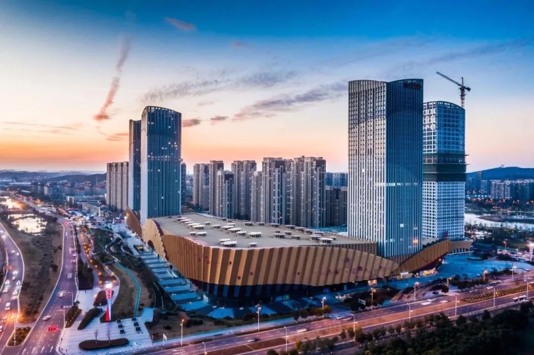 南京上半年GDP增速继续领跑  收获九个全省第一！