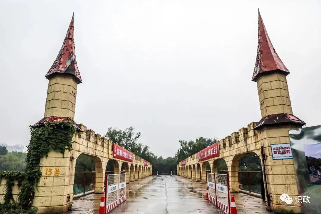 蔡奇调研东城区,来到王府井、南锣、原北京游乐园等地,要求做足做好“崇文争先”这篇文章! 蔡奇调研东城区,来到王府井、南锣、原北京游乐园等地,要求做足做好“崇文争先”这篇文章!