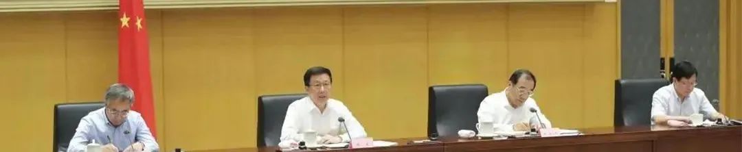 农村建房“八不准”发布,两部门:不提倡在城市和集镇规划区外拆并村庄 农村建房“八不准”发布,两部门:不提倡在城市和集镇规划区外拆并村庄