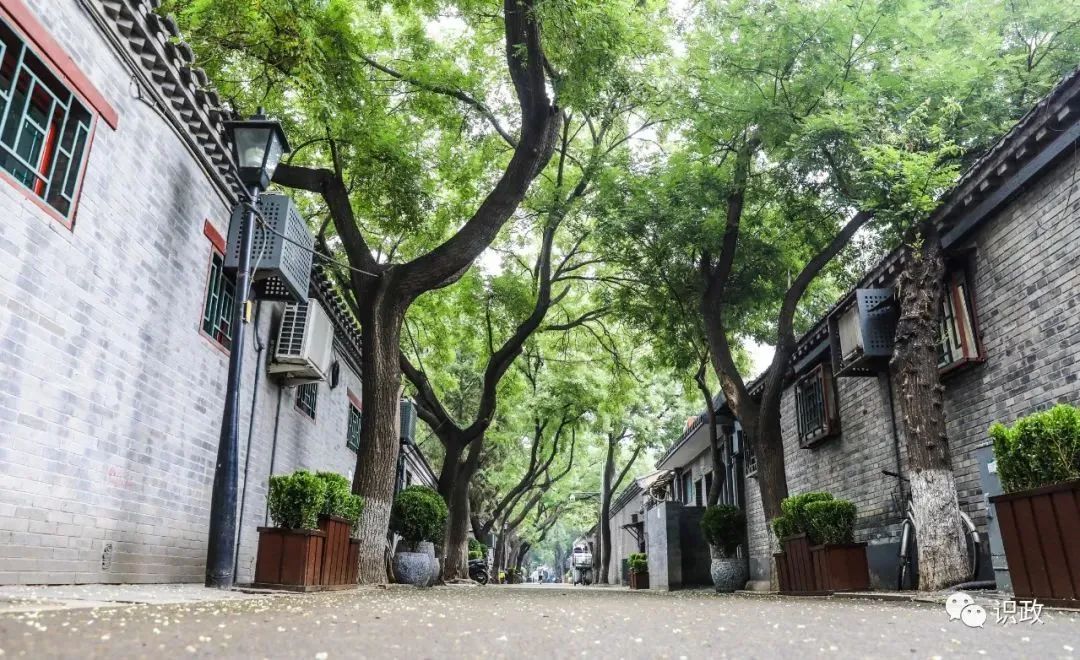 蔡奇调研东城区,来到王府井、南锣、原北京游乐园等地,要求做足做好“崇文争先”这篇文章! 蔡奇调研东城区,来到王府井、南锣、原北京游乐园等地,要求做足做好“崇文争先”这篇文章!