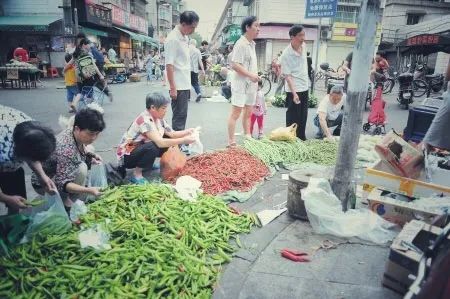 非正式经济:街头零散商摊空间研究(下) 非正式经济:街头零散商摊空间研究(下)