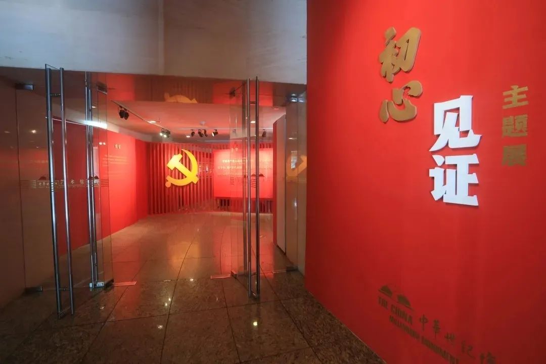 走进京城女画家的多彩世界 走进京城女画家的多彩世界