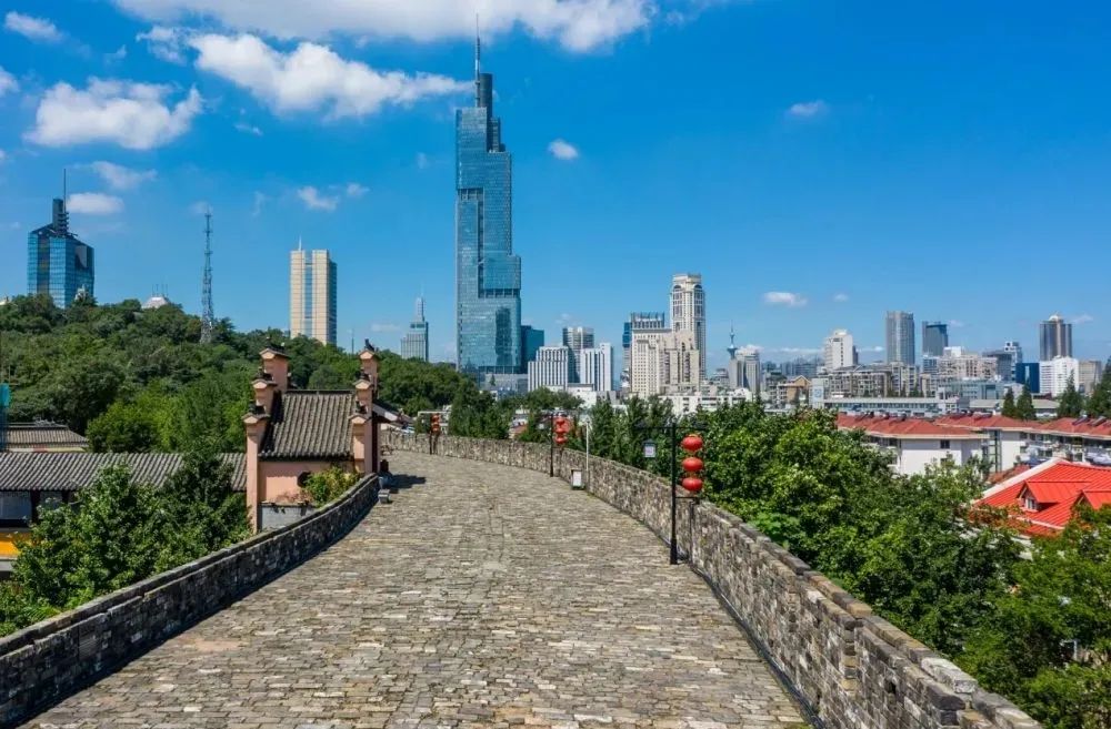 南京市政府主要领导以“提高土地要素配置效率”为主题为政府系统上党课 南京市政府主要领导以“提高土地要素配置效率”为主题为政府系统上党课