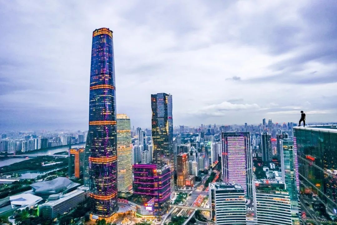 CBD的二次生长，以首都CBD东叁国际住区为例