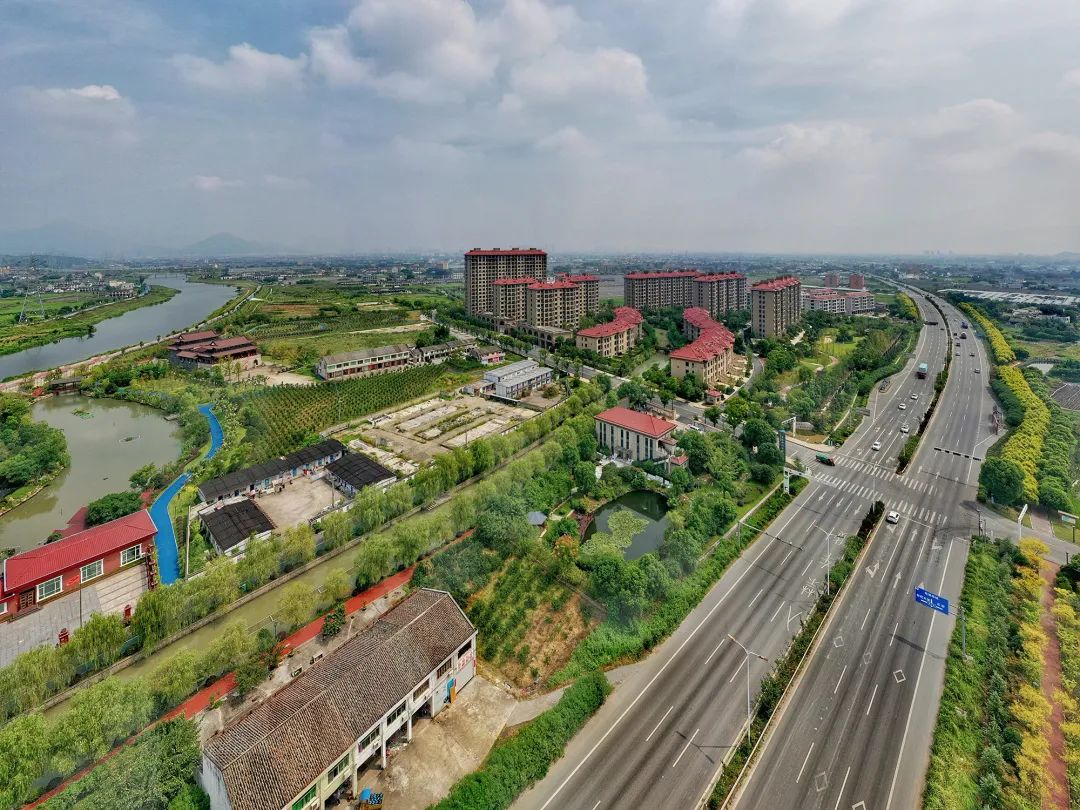 首个“镇改市”的华丽蝶变 首个“镇改市”的华丽蝶变