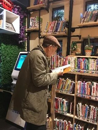 【微改造】你能想象的公交场站是什么样子? 【微改造】你能想象的公交场站是什么样子?