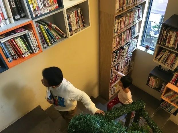 【微改造】你能想象的公交场站是什么样子? 【微改造】你能想象的公交场站是什么样子?