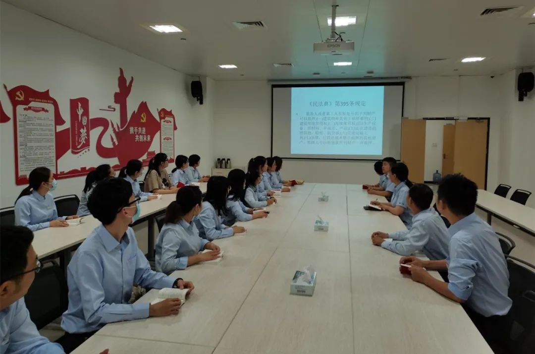 市规划资源局滨江分局掀起《民法典》学习热潮