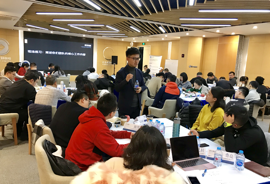 一位15年资深HR直言:裁掉35岁以上基层员工,早已是公开秘密 一位15年资深HR直言:裁掉35岁以上基层员工,早已是公开秘密