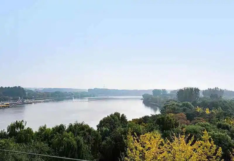 习近平总书记牵挂的北京：胡同焕新生 运河展新景
