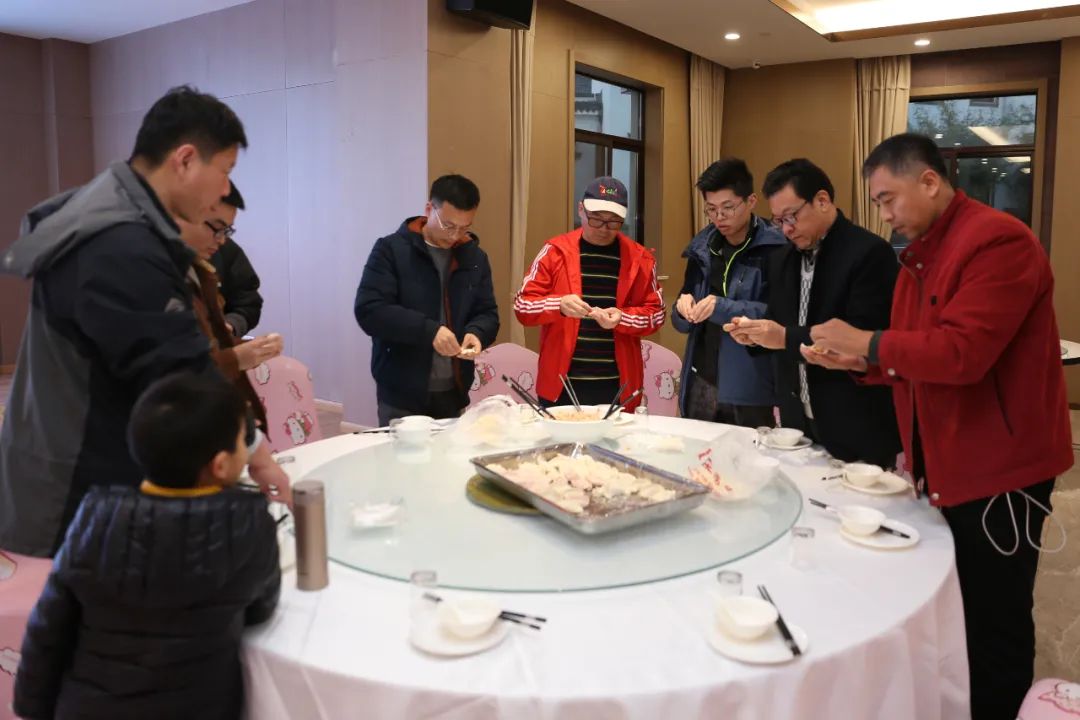 市规划资源局组织开展全市系统青年团建活动