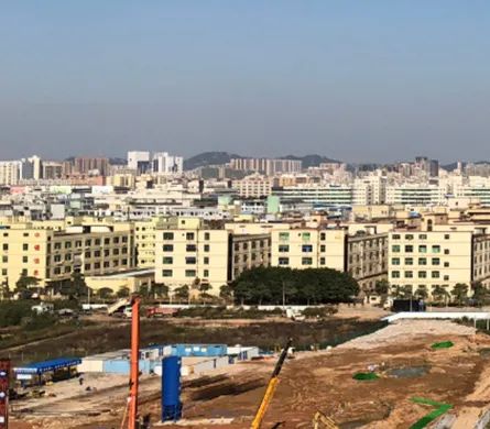 深圳国际会展中心与宝安老旧工业区改造