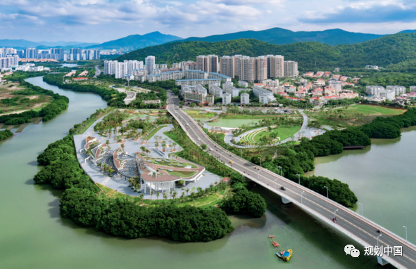 风景园林助推城市转型发展——从三亚两河四岸景观整治修复谈起 风景园林助推城市转型发展——从三亚两河四岸景观整治修复谈起