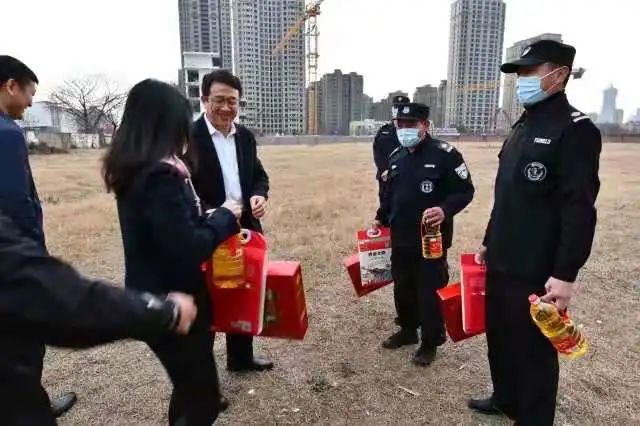 “杭州风景很美 、人很温暖”︱市局开展储备地块安全卫生检查暨节前送温暖活动