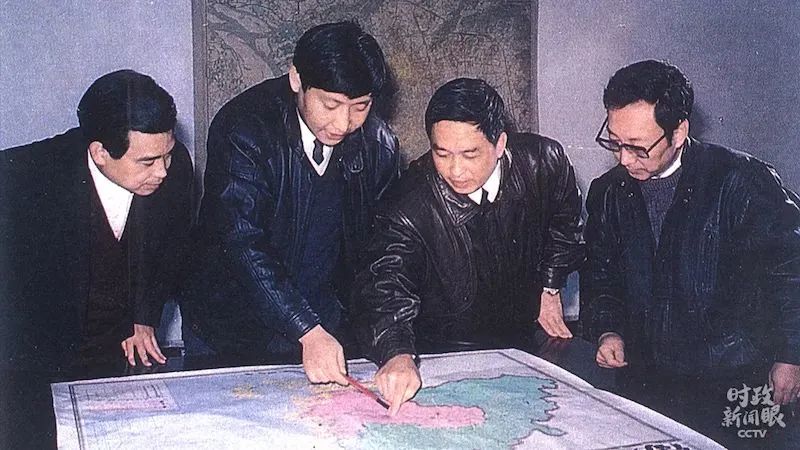 习近平：建设好管理好一座城市，要把菜篮子、人居环境、城市空间等工作放到重要位置切实抓好