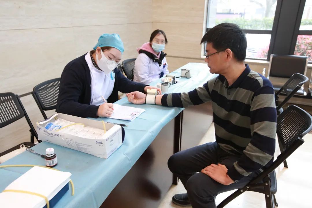 市局干部职工积极参加志愿无偿献血活动 市局干部职工积极参加志愿无偿献血活动